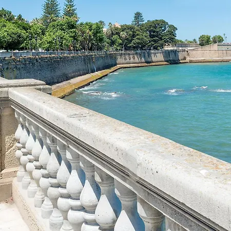 Apto Argueelles Vistas A La Bahia Apartman Cádiz