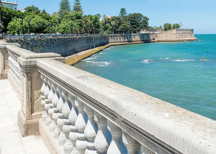 Apto Argüelles Vistas A La Bahía Apartamento Cádis